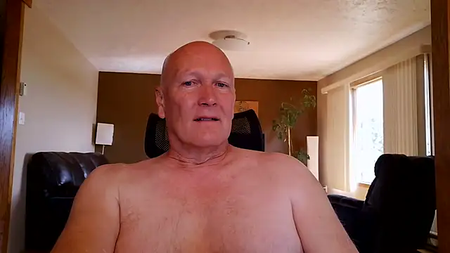 Snapshot of BasicAnt chatting on 11, 7, 2026 BasicAnt online show from 11, 7, 2026