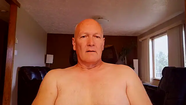 Snapshot of BasicAnt chatting on 7, 7, 2026 BasicAnt online show from 7, 7, 2026