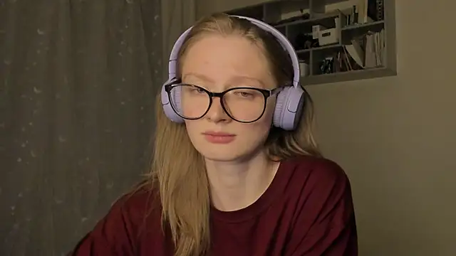 mollytuck online show from 18, 9, 2025