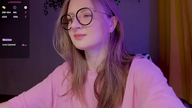 mollytuck online show from 15, 4, 2026