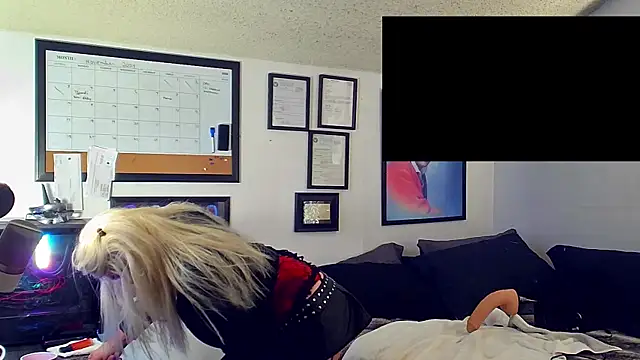 Snapshot of DoMeDoggyDiana chatting on 4, 12, 2024 DoMeDoggyDiana online show from 4, 12, 2024