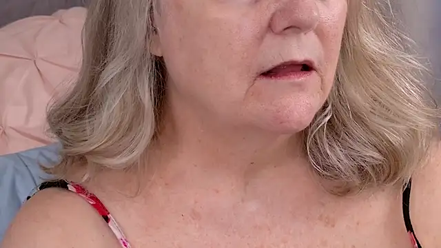 Snapshot of Kaitlyn_Winters chatting on 18, 2, 2026 Kaitlyn Winters online show from 18, 2, 2026