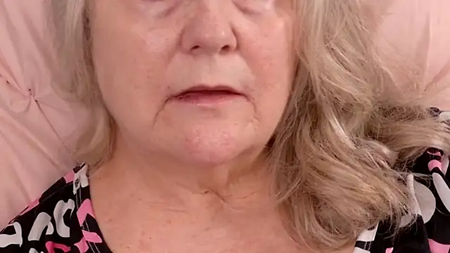 Snapshot of Kaitlyn_Winters chatting on 16, 2, 2026 Kaitlyn Winters online show from 16, 2, 2026