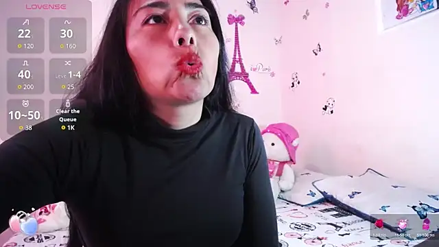 Snapshot of hanna_girl21 chatting on 24, 9, 2025 hanna girl21 online show from 24, 9, 2025