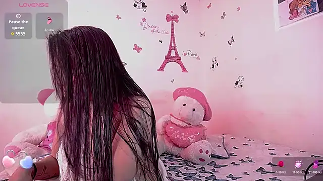 Snapshot of hanna_girl21 chatting on 7, 10, 2025 hanna girl21 online show from 7, 10, 2025