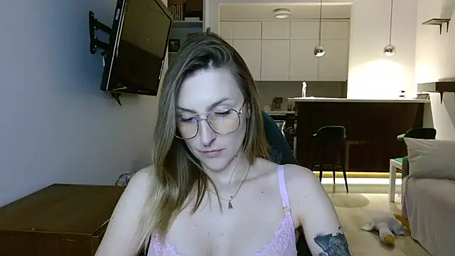 Snapshot of illusorycat chatting on 3, 10, 2025 illusorycat online show from 3, 10, 2025