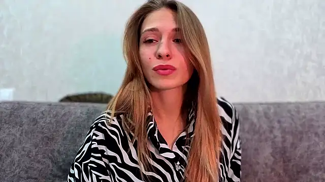 LovelyKatea online show from 9, 9, 2025