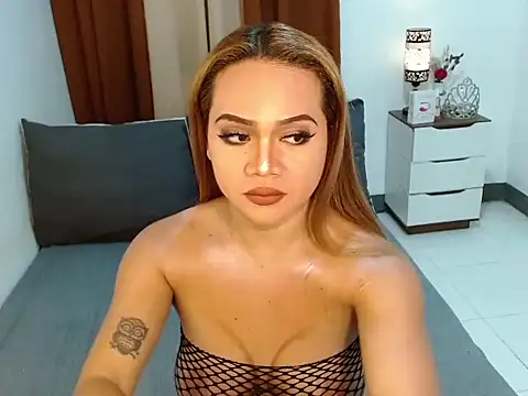 QueenVersa online show from 20, 12, 2025