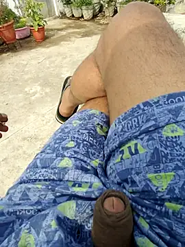 bigbonercoming online show from 18, 4, 2026