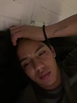 Apolo  lommelli online show from 5, 3, 2026