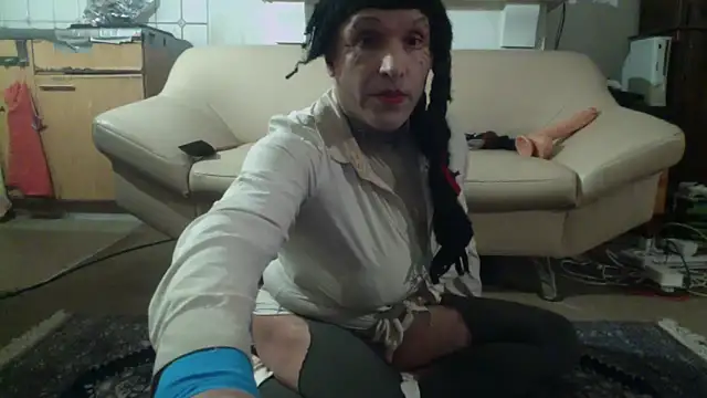 Sissy naomi online show from 28, 11, 2025