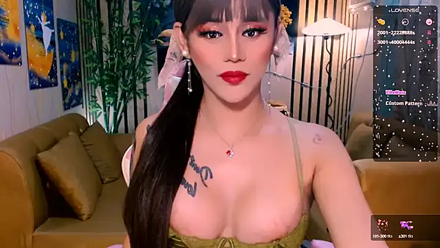 UrSweetKatCakes online show from 18, 9, 2025