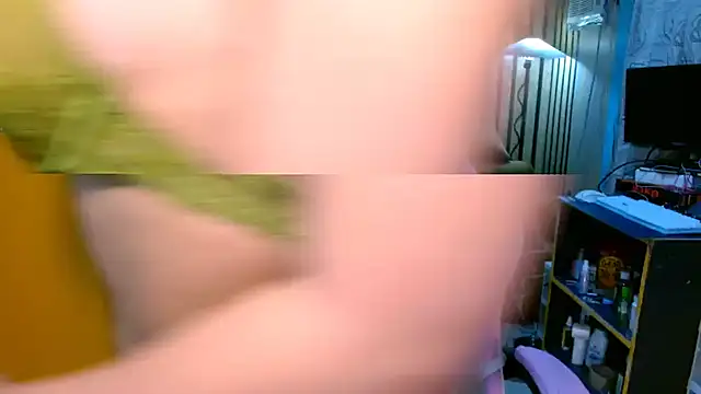 UrSweetKatCakes online show from 14, 10, 2025