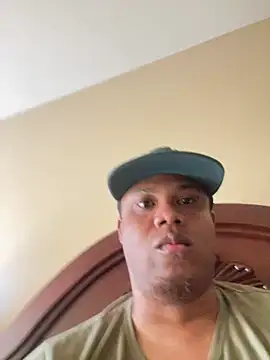 Snapshot of Iced_cloudz chatting on 10, 4, 2026 Iced cloudz online show from 10, 4, 2026