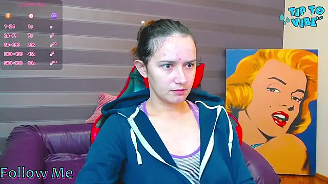 iris nikhols online show from 18, 9, 2025