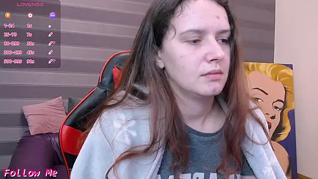 iris nikhols online show from 4, 3, 2025