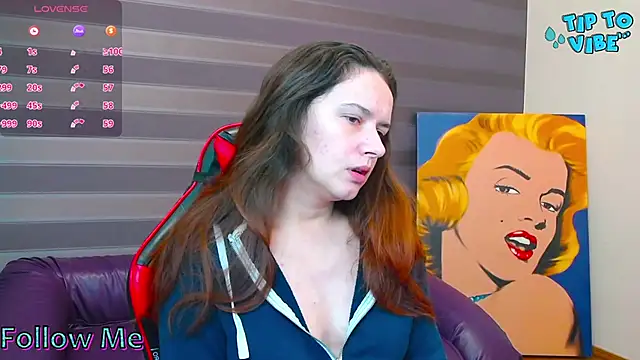 iris nikhols online show from 7, 10, 2025