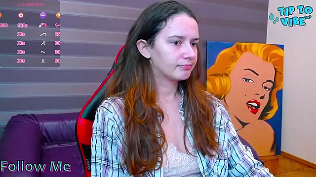 iris nikhols online show from 15, 11, 2025