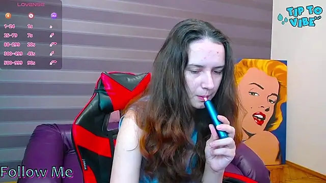 iris nikhols online show from 21, 11, 2025