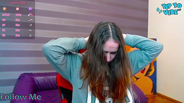 iris nikhols online show from 24, 10, 2025