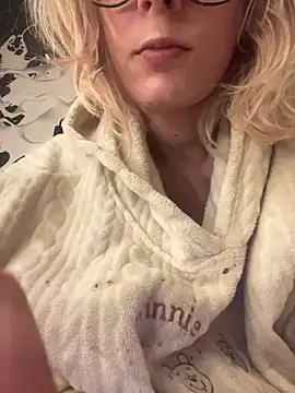 Snapshot of MarikaWild93 chatting on 3, 12, 2024 MarikaWild93 online show from 3, 12, 2024