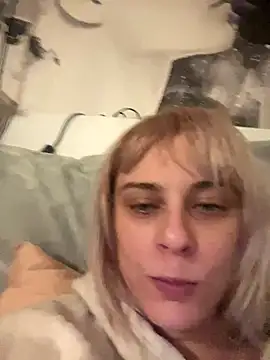 Snapshot of MarikaWild93 chatting on 6, 12, 2024 MarikaWild93 online show from 6, 12, 2024