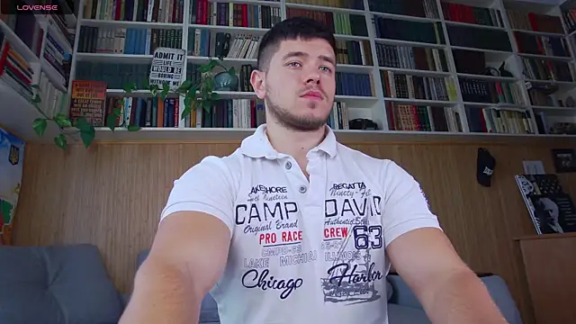 Arilas  online show from 20, 9, 2025