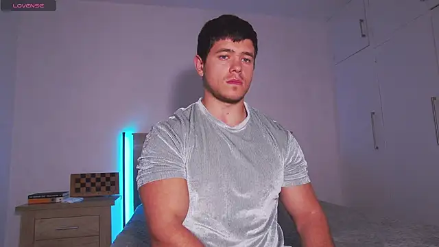 Arilas  online show from 8, 3, 2026