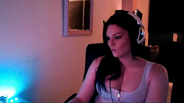 Snapshot of Bailey_S chatting on 7, 2, 2025 Bailey S online show from 7, 2, 2025