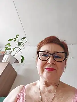 Snapshot of Fire_Night chatting on 8, 2, 2026 Fire Night online show from 8, 2, 2026