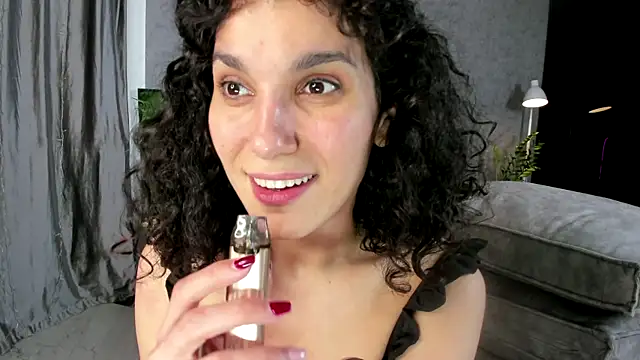  CurlySue  online show from 18, 3, 2025