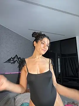  CurlySue  online show from 30, 9, 2025