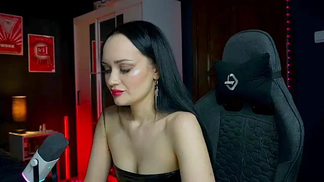 QueenAliss online show from 8, 1, 2026