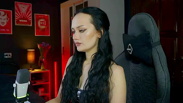 QueenAliss online show from 10, 3, 2026