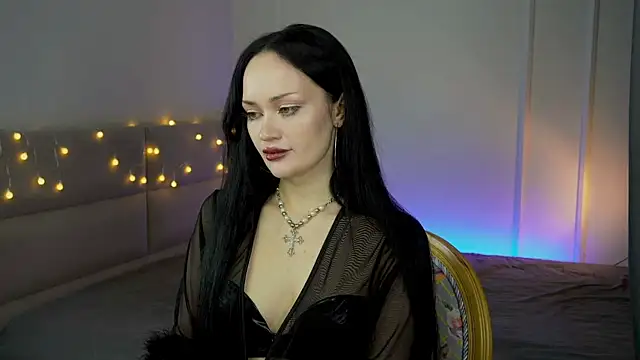 QueenAliss online show from 23, 5, 2026