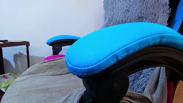 klylls squirt  online show from 3, 4, 2026