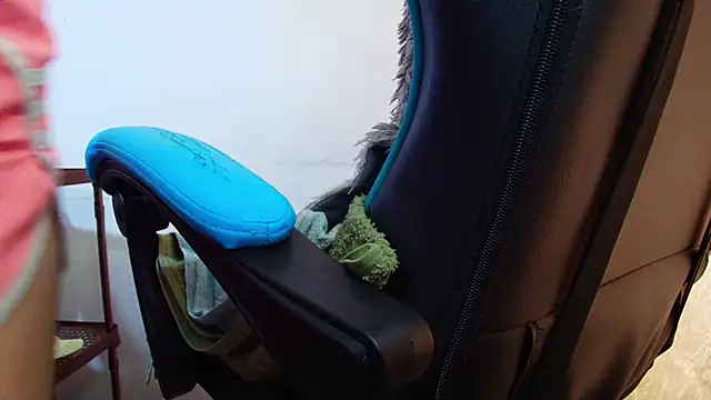 klylls squirt  online show from 4, 5, 2026