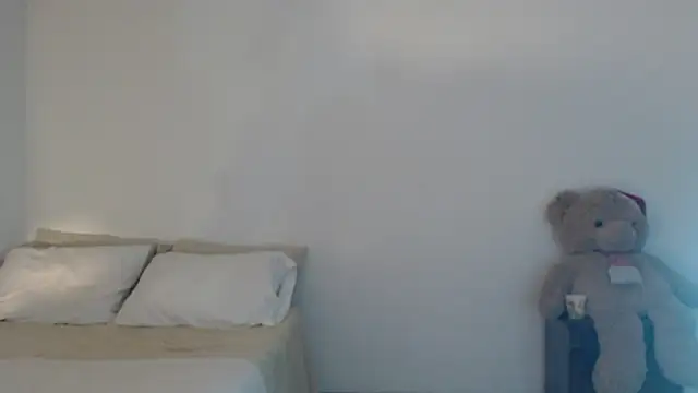 ValienteGirl  online show from 7, 2, 2026