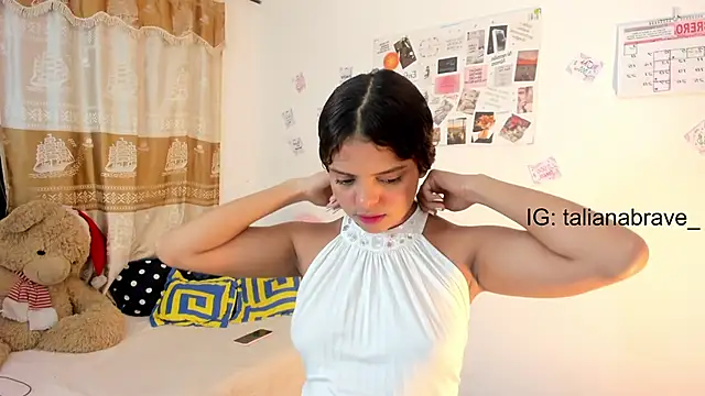 ValienteGirl  online show from 8, 2, 2025