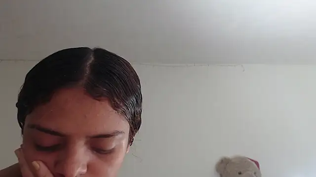 ValienteGirl  online show from 8, 2, 2026