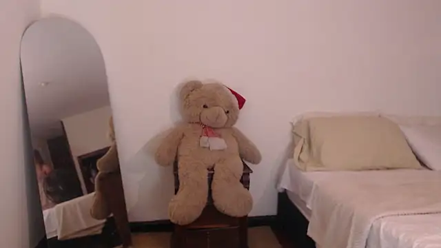 ValienteGirl  online show from 8, 3, 2026