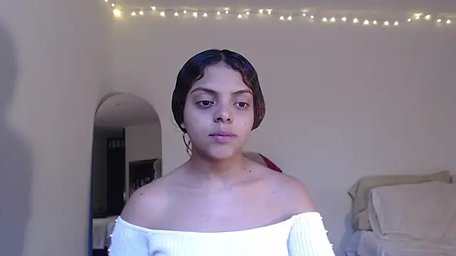 ValienteGirl  online show from 1, 3, 2026