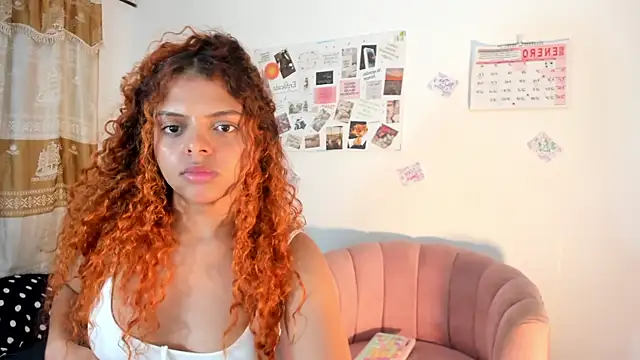 ValienteGirl  online show from 23, 1, 2025