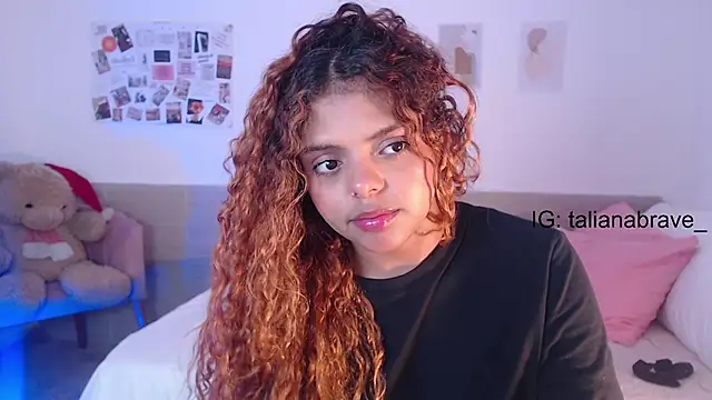 ValienteGirl  online show from 7, 3, 2025