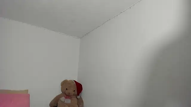 ValienteGirl  online show from 7, 5, 2026