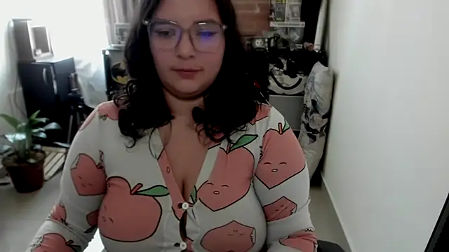 aika-dreams online show from 4, 4, 2026