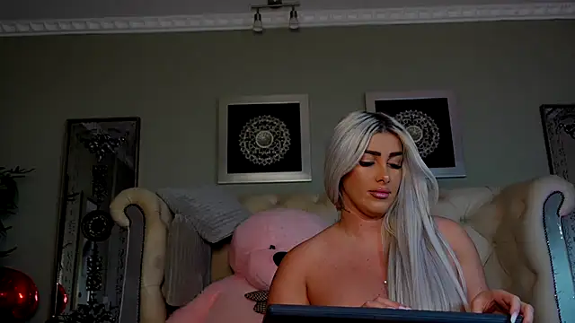 Squirt Tanya online show from 18, 3, 2025