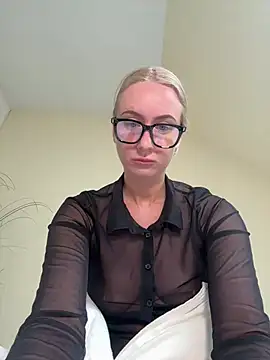 CutieEmy online show from 12, 5, 2026