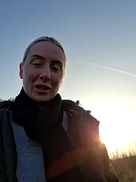 Snapshot of CutieEmy chatting on 9, 3, 2025 CutieEmy online show from 9, 3, 2025