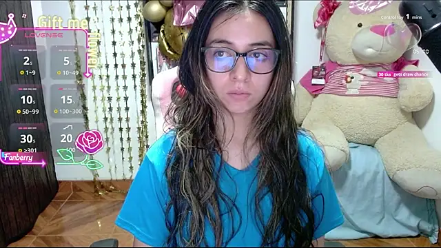 Maggie Fox3 online show from 12, 9, 2025